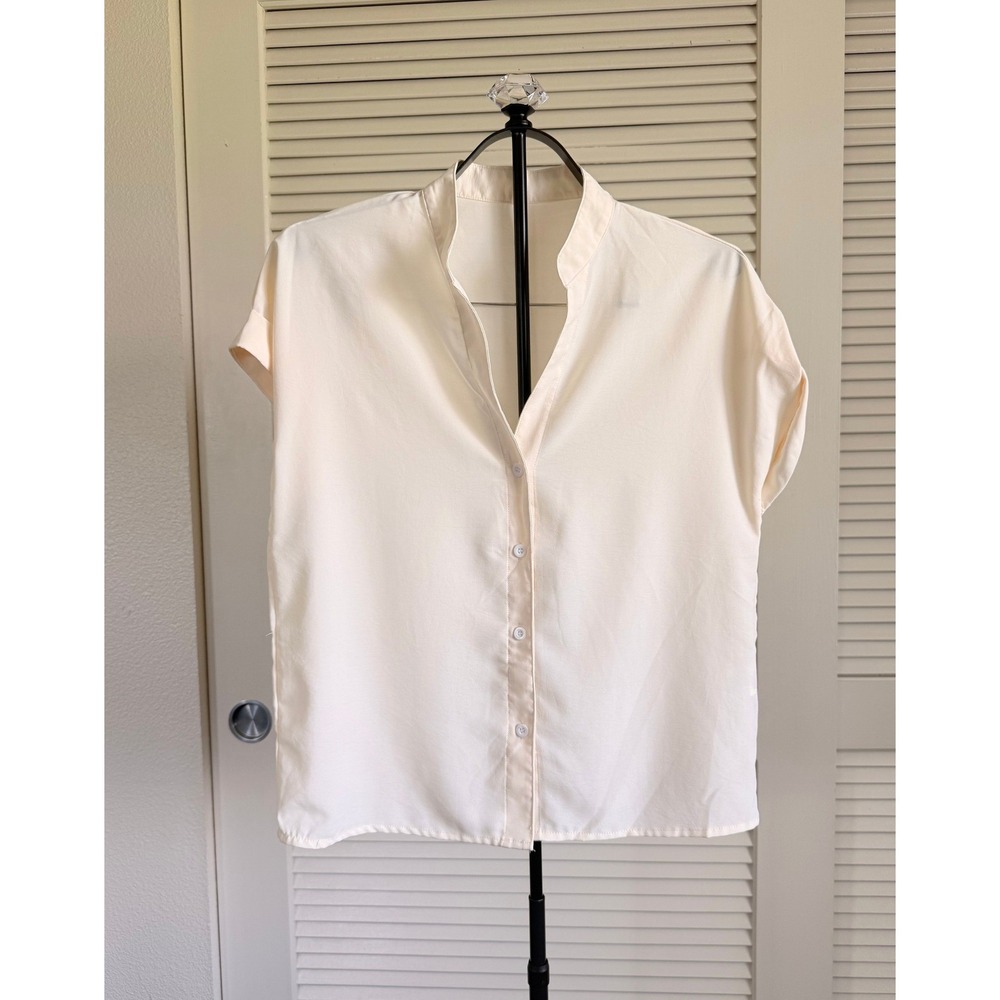 Unbranded Cream Short Sleeve Button Down Blouse Mandarin Collar Ivory M